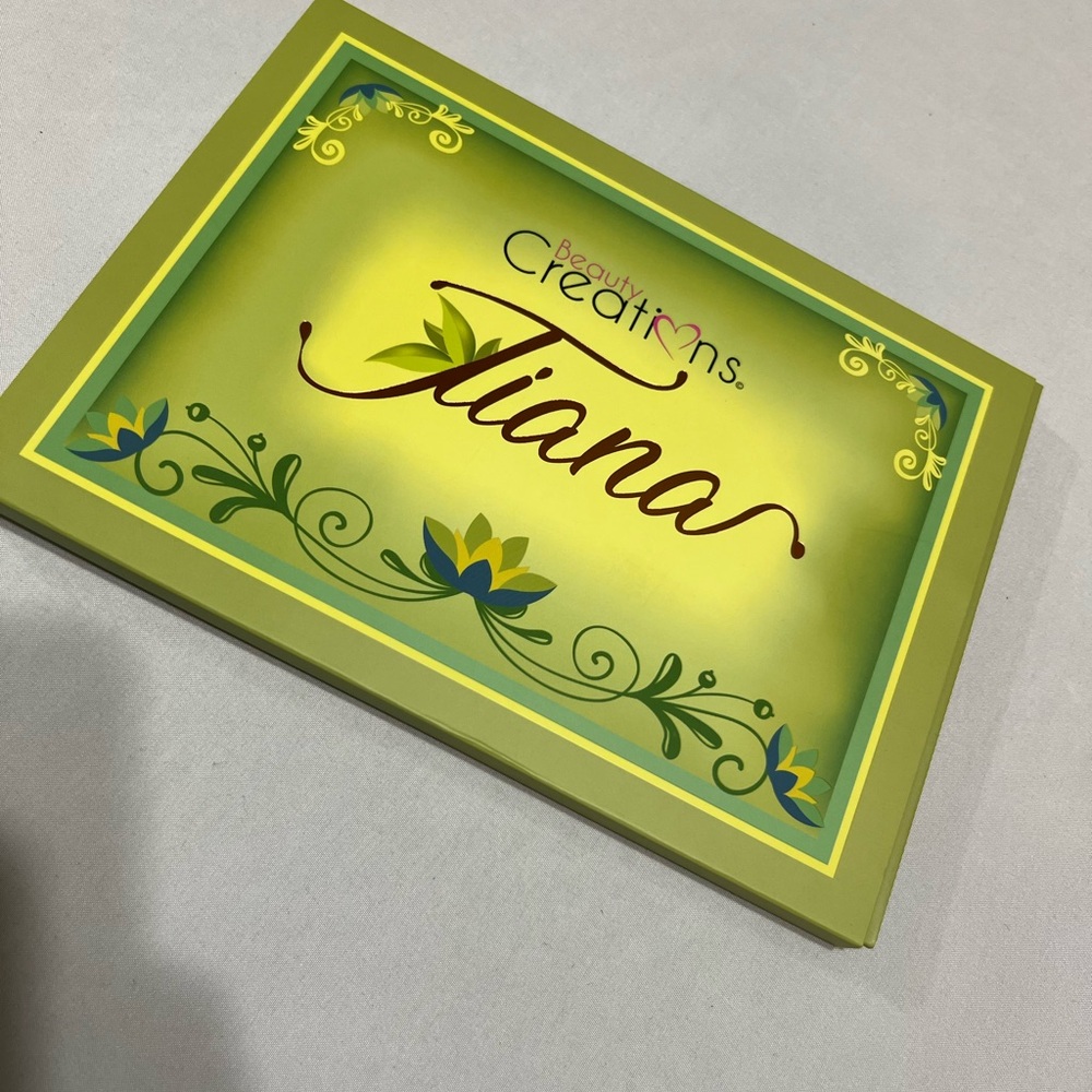 Beauty Creations - Tiana